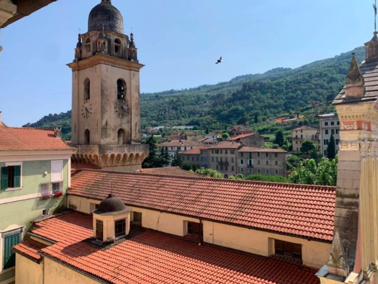 Ultimo piano a Dolceacqua con ampio terrazzo – Appartamento Attico a Dolceacqua